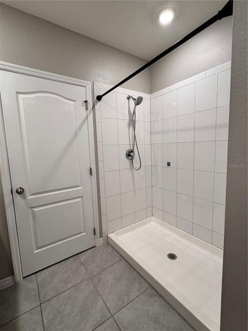2531 AVALON PARK BOULEVARD, Tavares, FL 32778