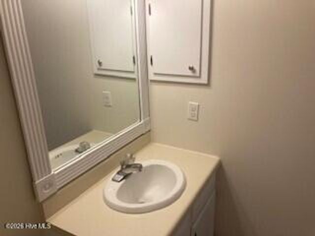 412 Hidden Branches Close, Winterville, NC 28590