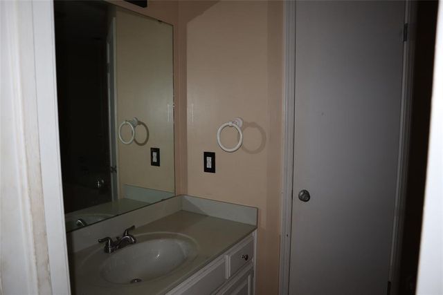 7808 NW 84th Street, Oklahoma City, OK 73132