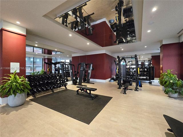 11 NE 6th Street 2102, Miami, FL 33132