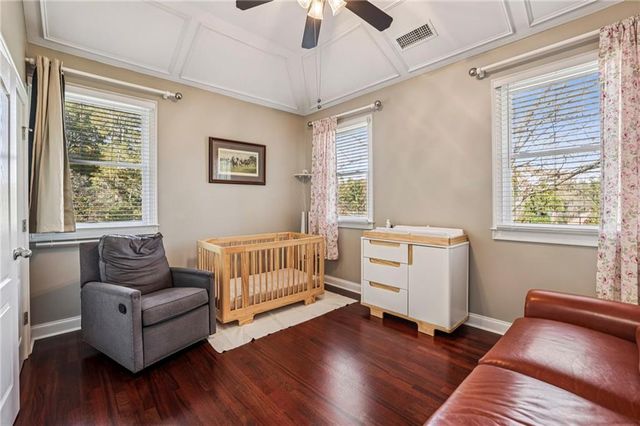 2588 Defoors Ferry NW Road, Atlanta, GA 30318