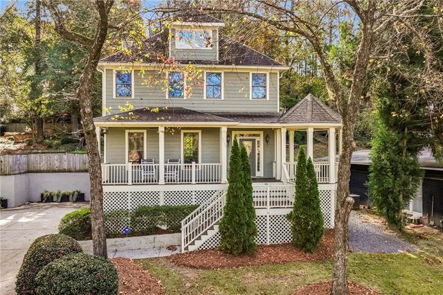 2588 Defoors Ferry NW Road, Atlanta, GA 30318