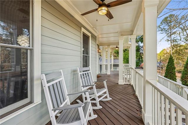 2588 Defoors Ferry NW Road, Atlanta, GA 30318