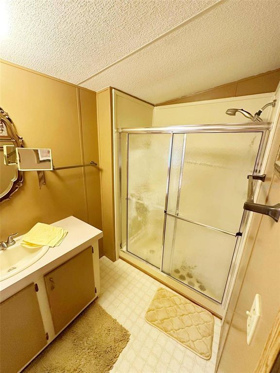 Image 16 of property listing at 407 SE 4TH STREET, Williston, FL 32696