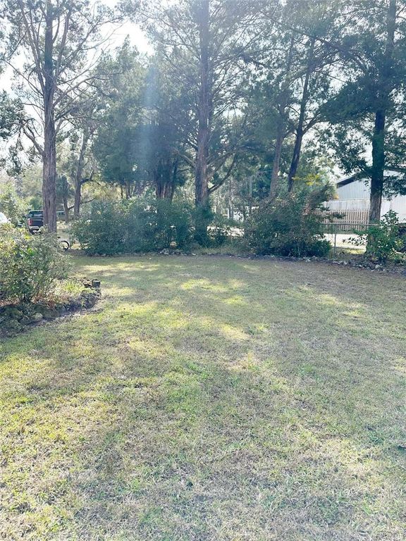Image 20 of property listing at 407 SE 4TH STREET, Williston, FL 32696