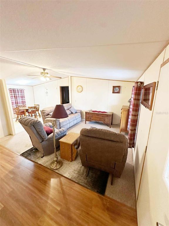 Image 7 of property listing at 407 SE 4TH STREET, Williston, FL 32696