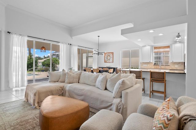 8186 Laborie Lane, Wellington, FL 33414