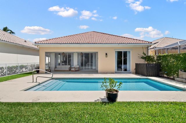 8186 Laborie Lane, Wellington, FL 33414