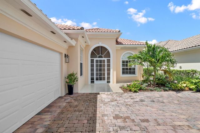 8186 Laborie Lane, Wellington, FL 33414