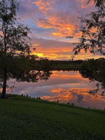 8186 Laborie Lane, Wellington, FL 33414