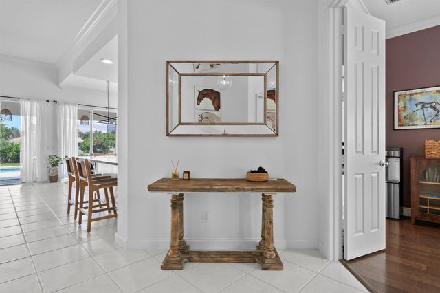 8186 Laborie Lane, Wellington, FL 33414