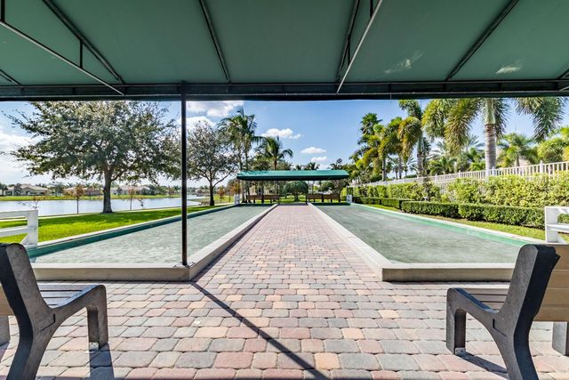 8186 Laborie Lane, Wellington, FL 33414