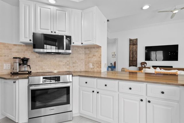 8186 Laborie Lane, Wellington, FL 33414