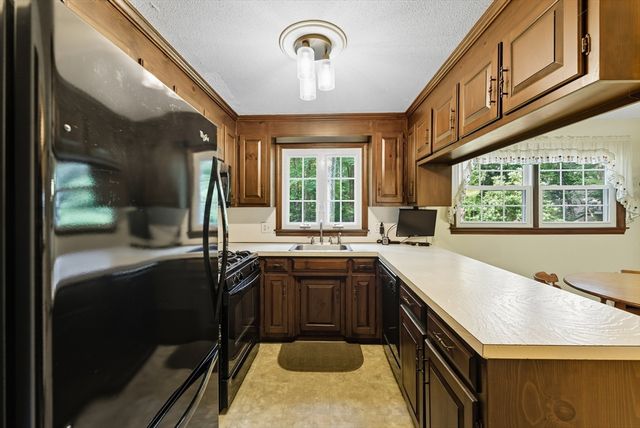 48 Cosgrove Avenue, Agawam, MA 01001