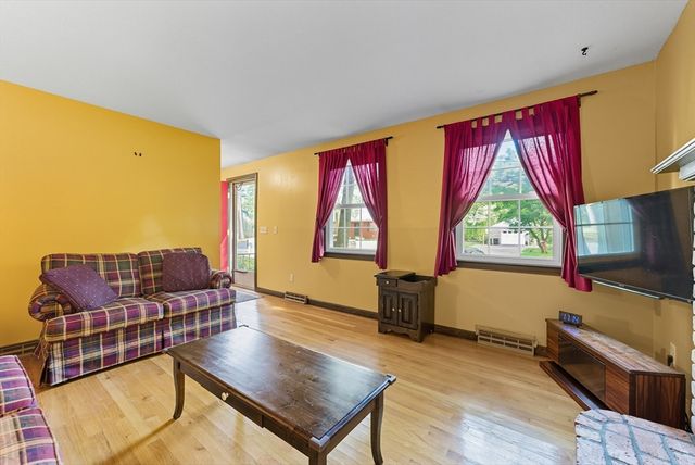 48 Cosgrove Avenue, Agawam, MA 01001