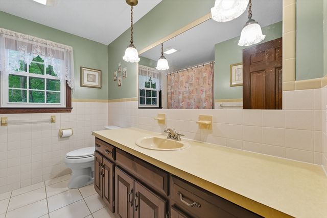 48 Cosgrove Avenue, Agawam, MA 01001