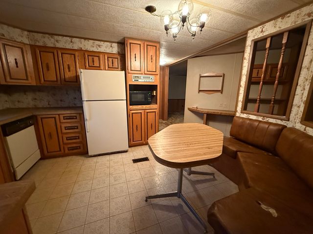 602 Tanglewood Road, Matteson, IL 60443