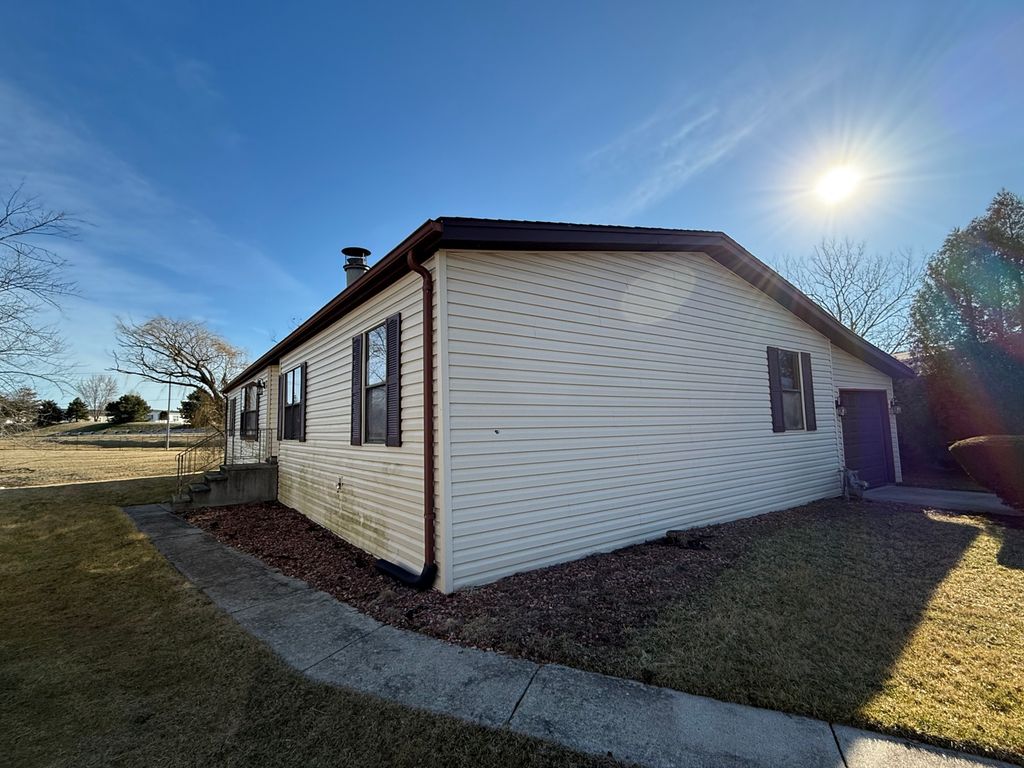 602 Tanglewood Road, Matteson, IL 60443