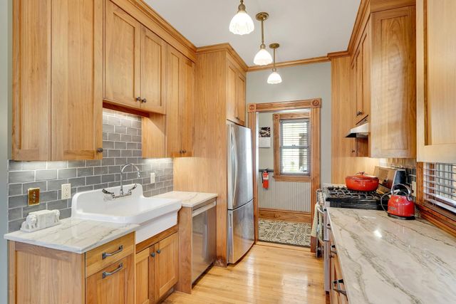 280 Duke Street, Saint Paul, MN 55102