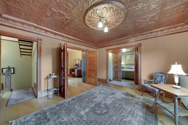 280 Duke Street, Saint Paul, MN 55102