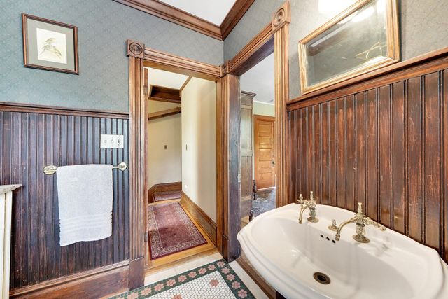 280 Duke Street, Saint Paul, MN 55102