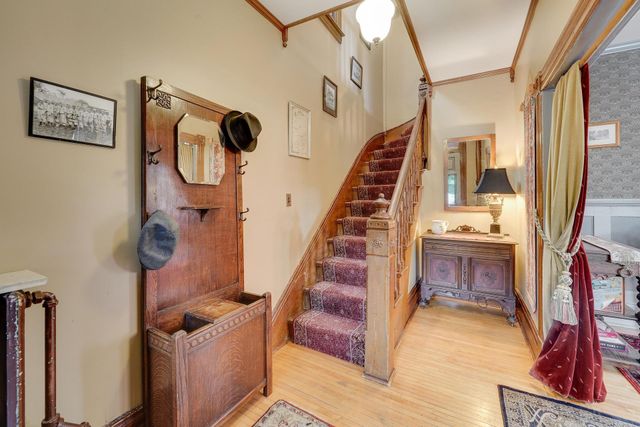 280 Duke Street, Saint Paul, MN 55102