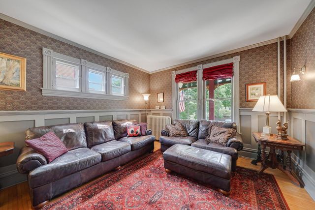 280 Duke Street, Saint Paul, MN 55102