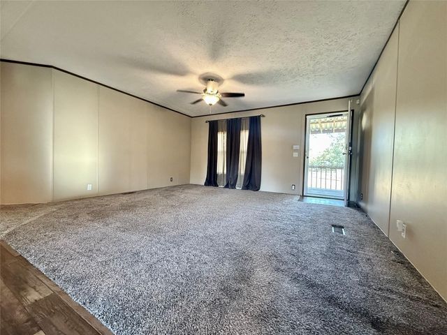 975 Roberts, Vidor, TX 77662