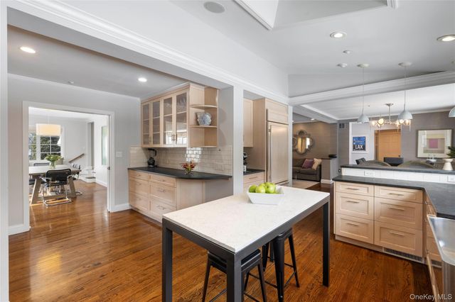 9 Irving Place, Irvington, NY 10533