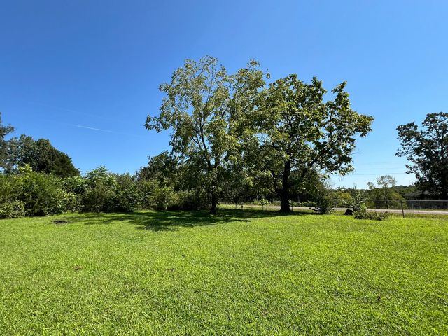 2479 M Highway, Cabool, MO 65689