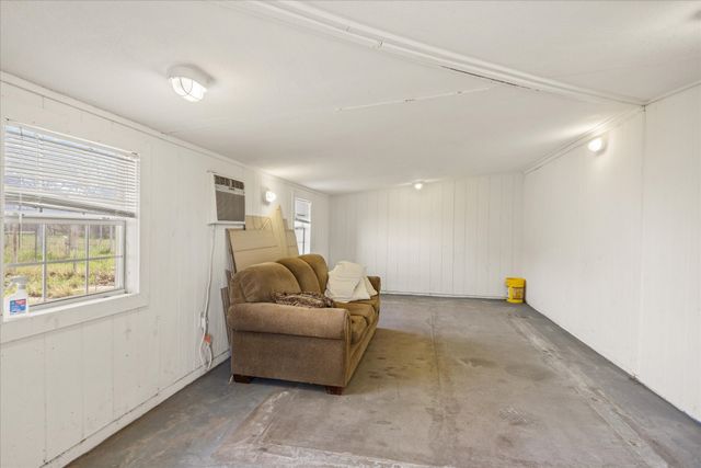 1118 County Road 325, Glen Rose, TX 76043