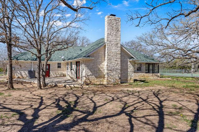 1118 County Road 325, Glen Rose, TX 76043