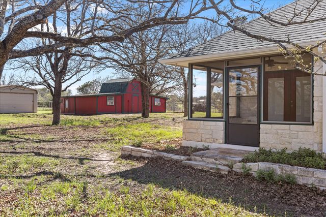 1118 County Road 325, Glen Rose, TX 76043
