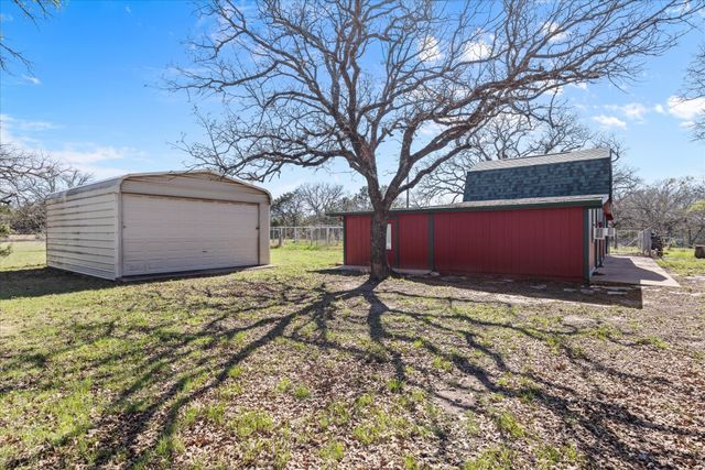 1118 County Road 325, Glen Rose, TX 76043