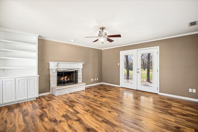 1118 County Road 325, Glen Rose, TX 76043