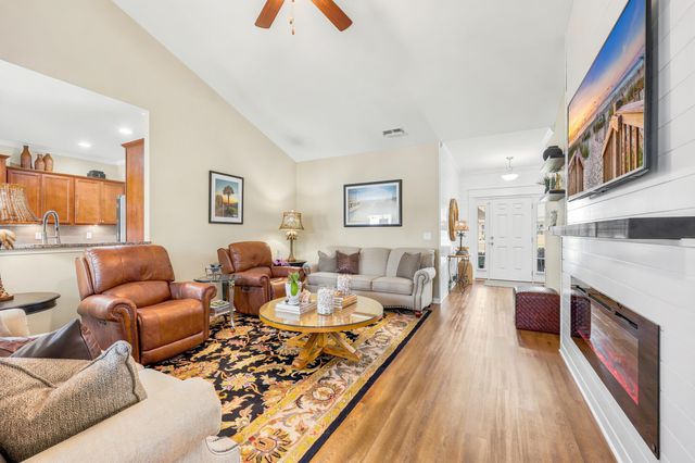 1046 Kennington Ct., Conway, SC 29526
