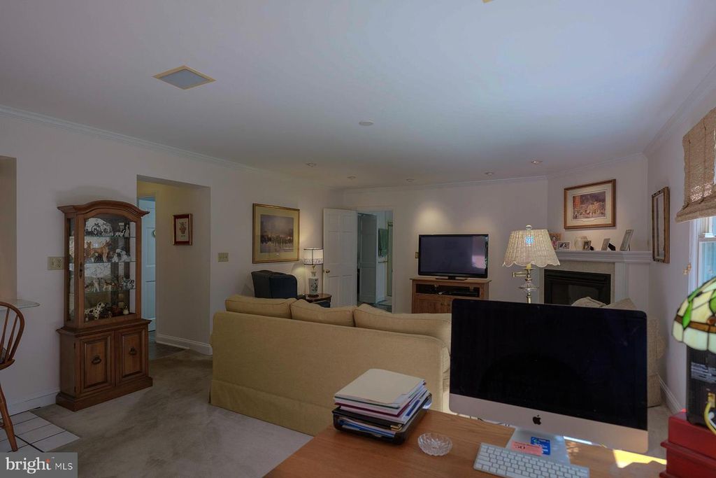 Image 14 of property listing at 13324 HICKORY HILL RD, Hagerstown, MD 21742