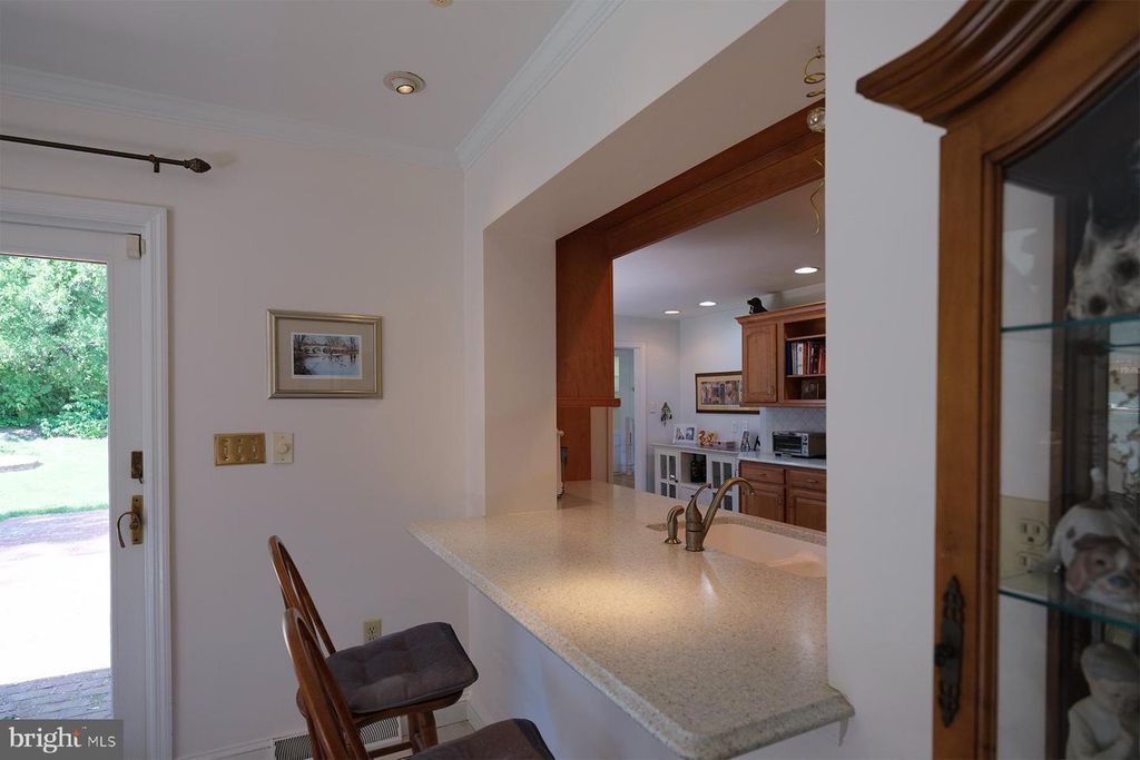 Image 17 of property listing at 13324 HICKORY HILL RD, Hagerstown, MD 21742