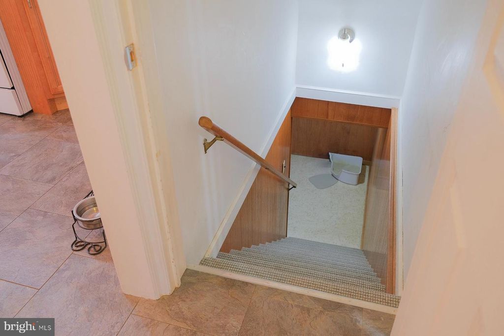 Image 34 of property listing at 13324 HICKORY HILL RD, Hagerstown, MD 21742