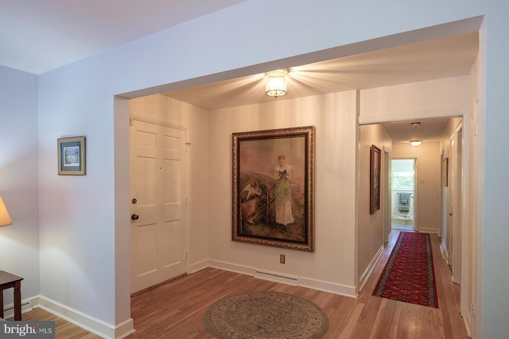 Image 6 of property listing at 13324 HICKORY HILL RD, Hagerstown, MD 21742