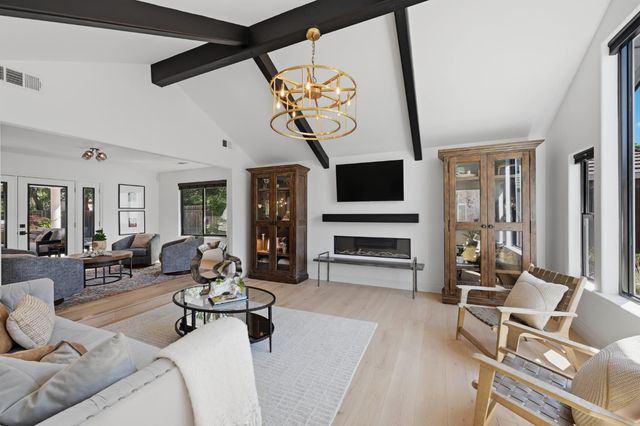 5813 Mareta Ln, Loomis, CA 95650