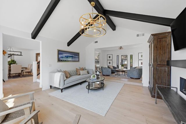 5813 Mareta Ln, Loomis, CA 95650