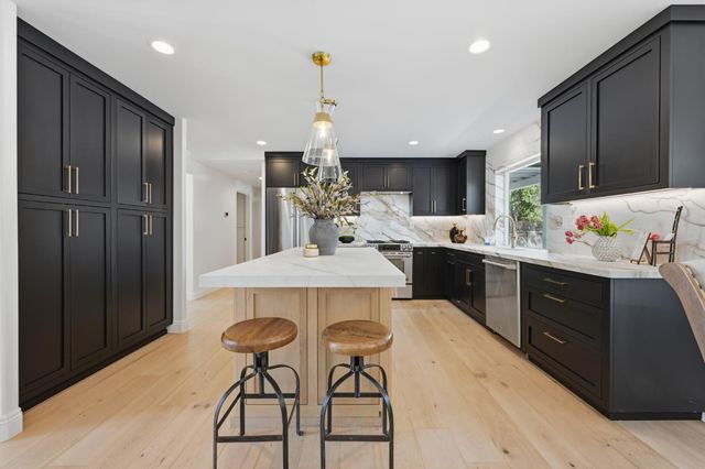 5813 Mareta Ln, Loomis, CA 95650