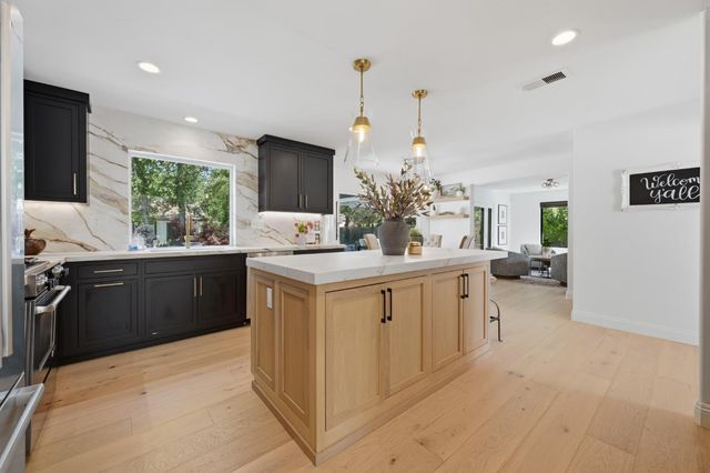 5813 Mareta Ln, Loomis, CA 95650