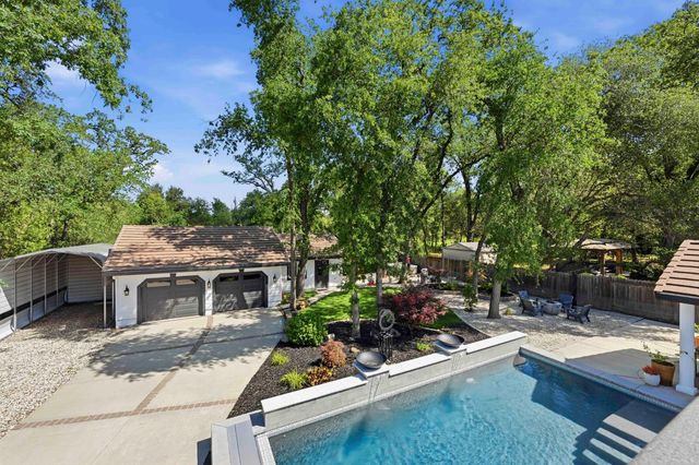 5813 Mareta Ln, Loomis, CA 95650