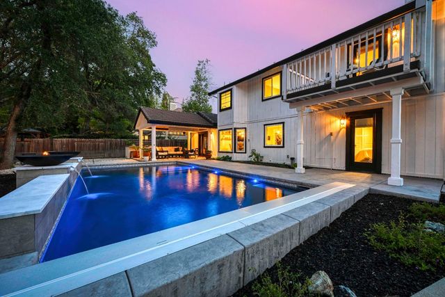 5813 Mareta Ln, Loomis, CA 95650