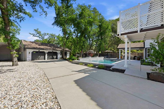 5813 Mareta Ln, Loomis, CA 95650