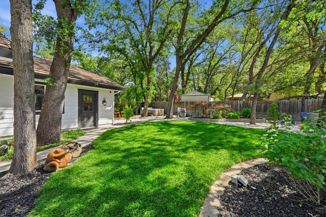 5813 Mareta Ln, Loomis, CA 95650