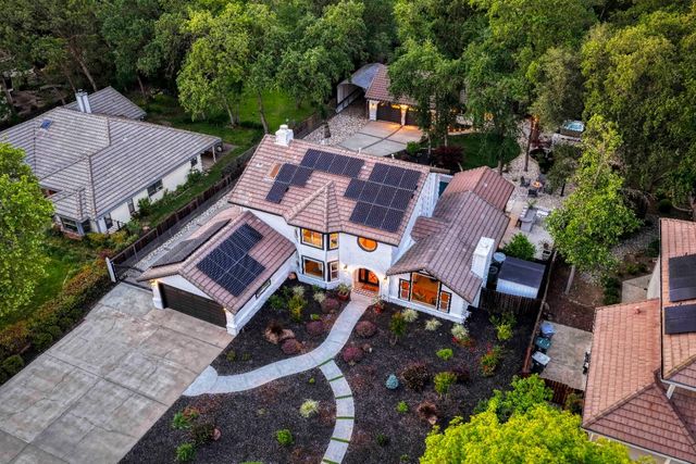 5813 Mareta Ln, Loomis, CA 95650