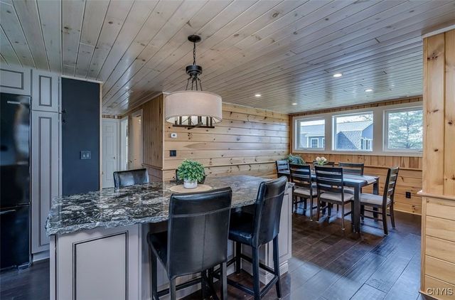 37000 Rock Beach Road West, Cape Vincent, NY 13618